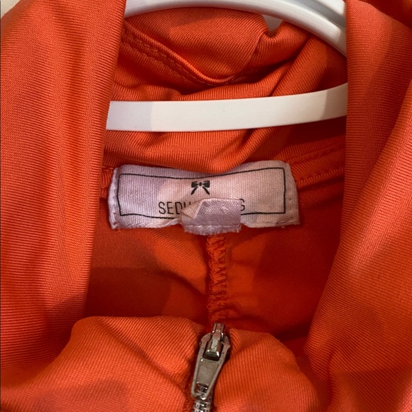 Coral Ruched Zip-Up Athletic Top - Picture 14 of 17